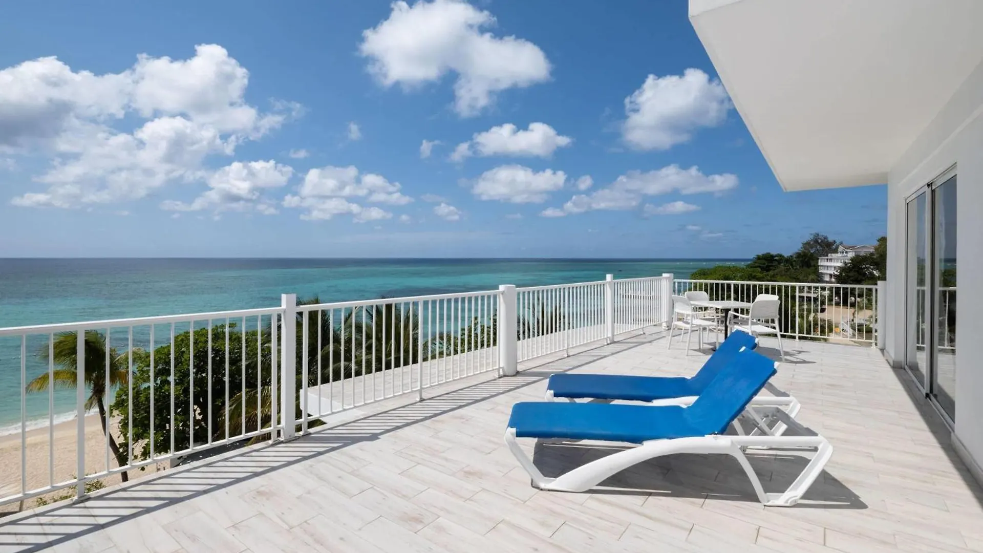 Grand Decameron Cornwall Beach, A Trademark All-Inclusive Resort 4*, Montego Bay