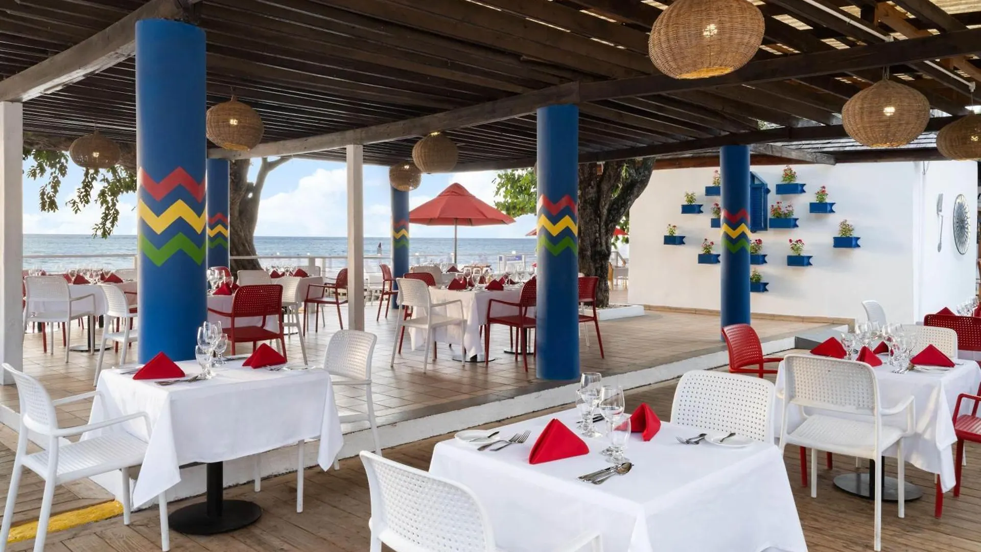 Grand Decameron Cornwall Beach, A Trademark All-Inclusive Resort