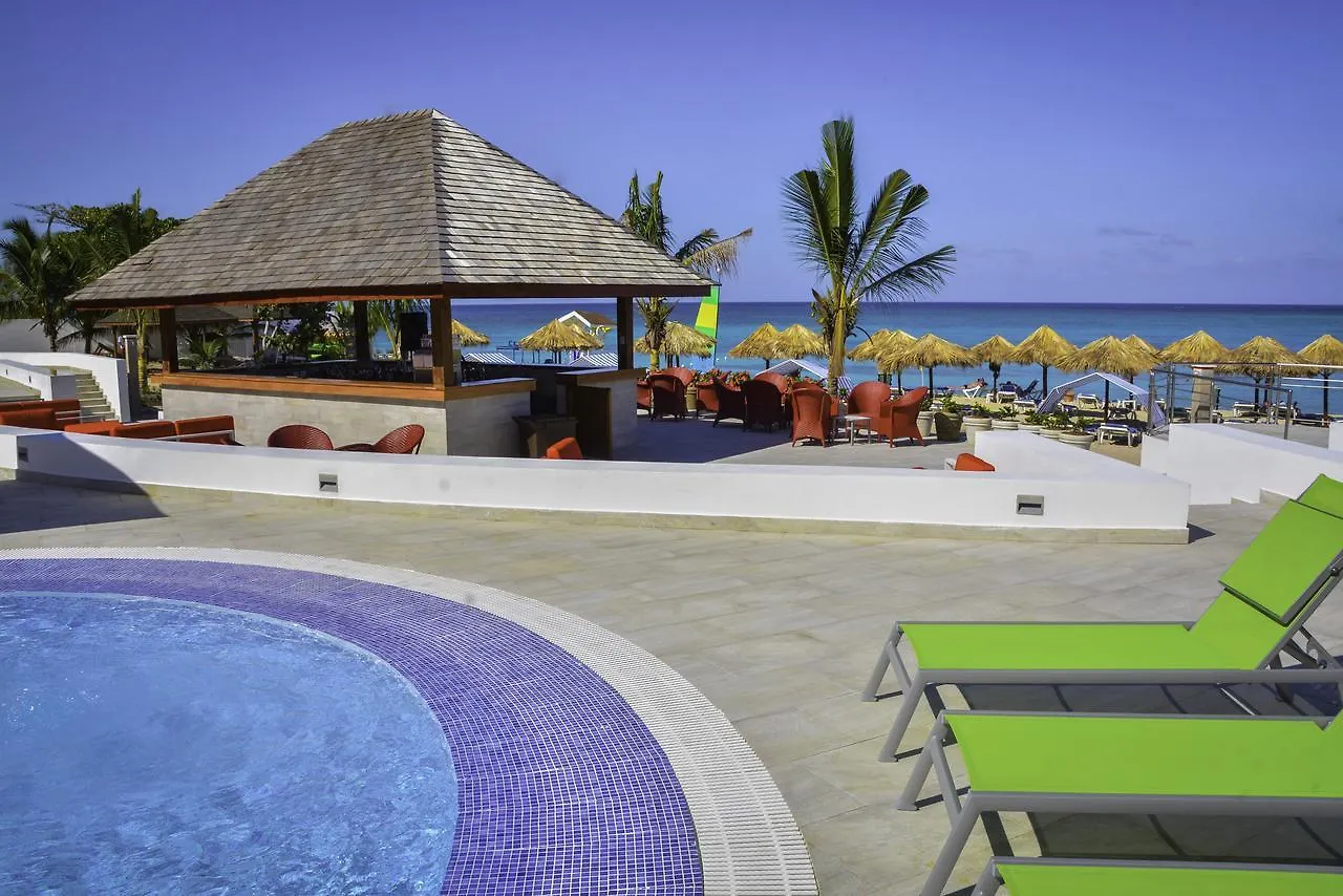 Grand Decameron Cornwall Beach, A Trademark All-Inclusive Resort